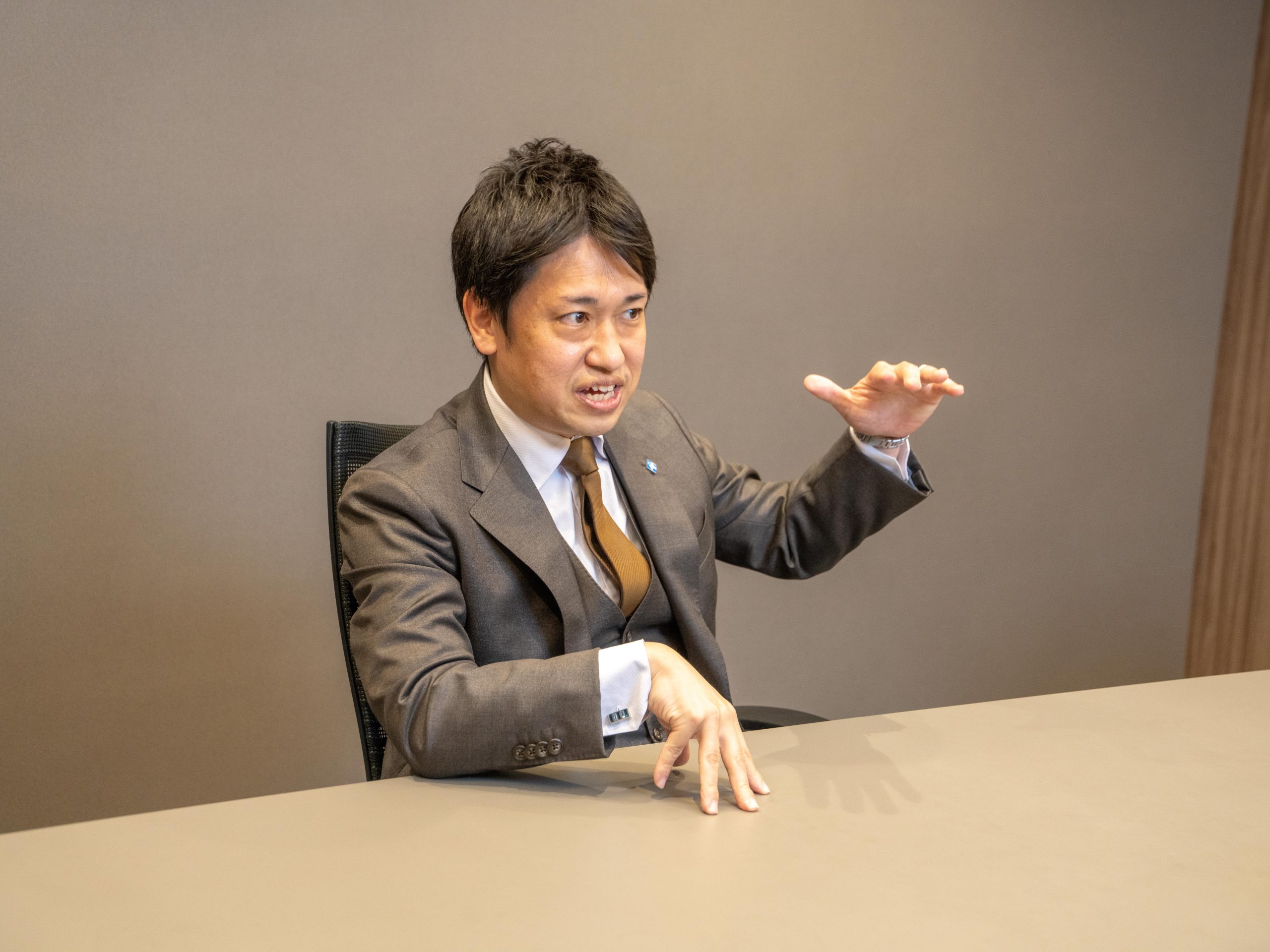 代表　越阪部 洋之