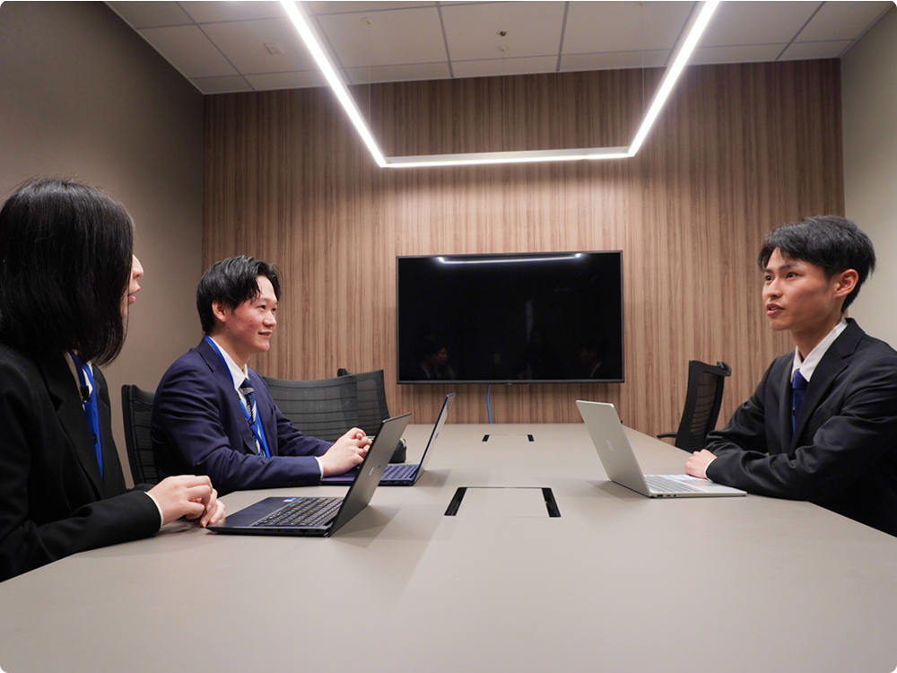 3人の座談会の様子